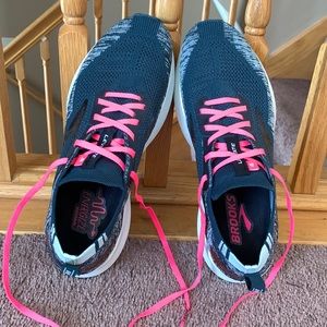 Brook’s Levitate 4